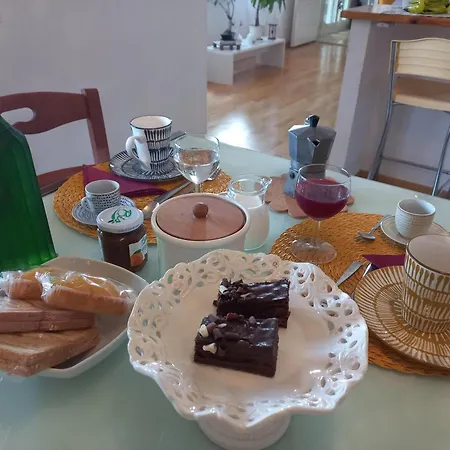 Bed and breakfast A Un Passo Da... Elmas