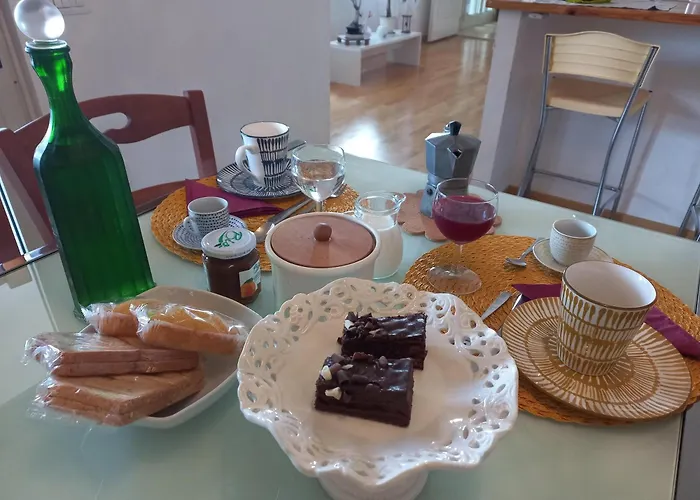 Oda ve Kahvaltı A Un Passo Da... Elmas